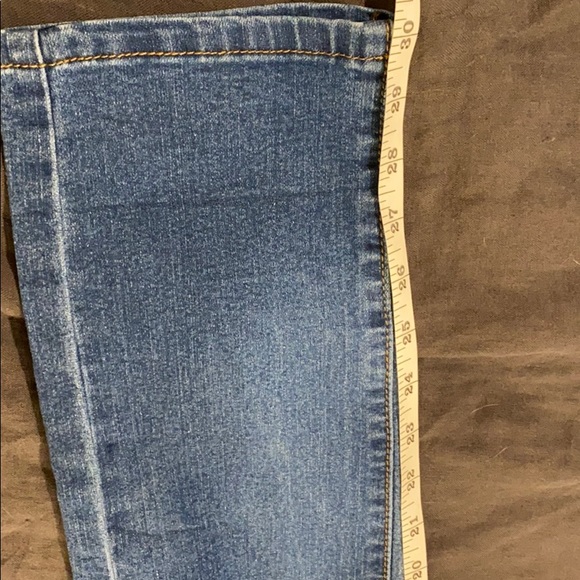 Jeans - Picture 4 of 4